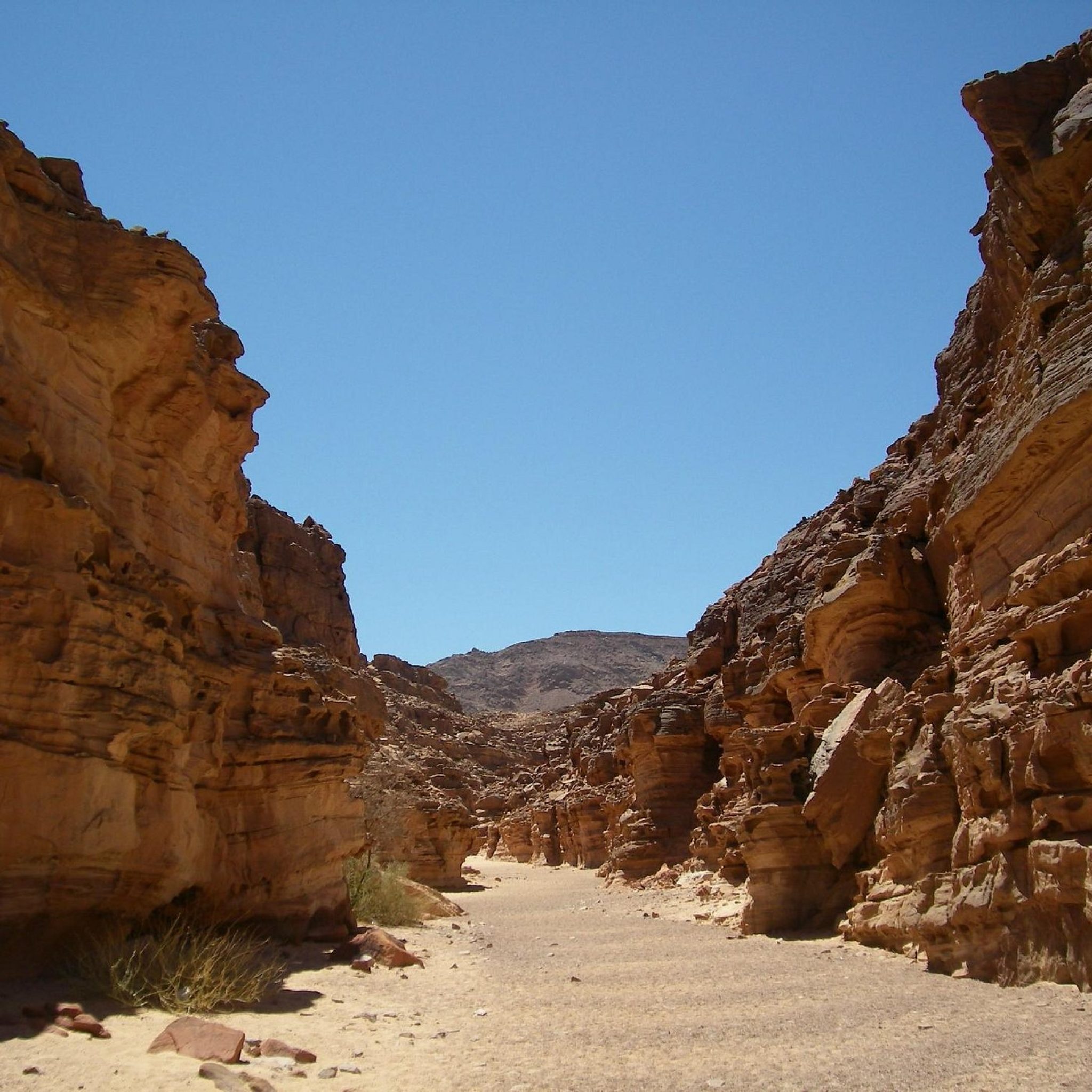 coloured-canyon.jpg
